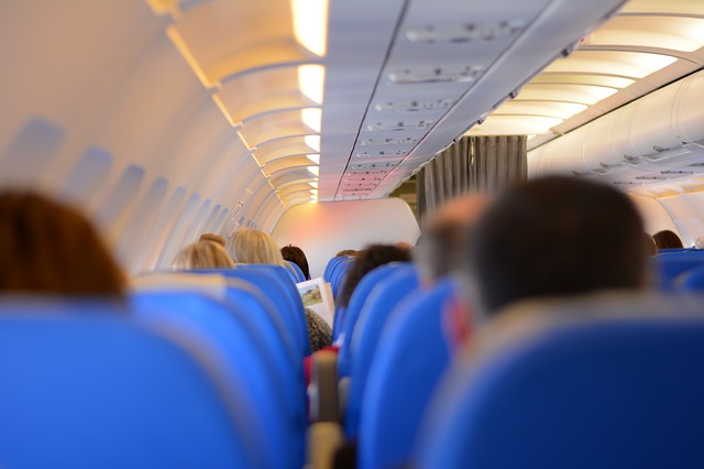 passengers-519008_640